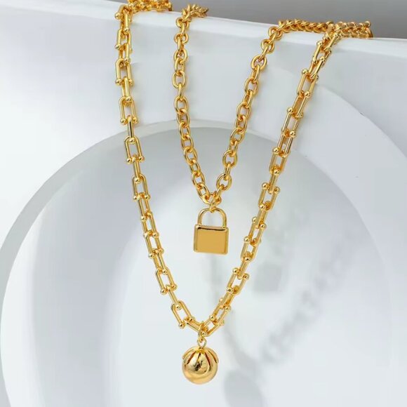 U-Shaped Chain Ball Buckle Necklace Collarbone Chain Necklace Multi-Layer - Picture 5 of 6